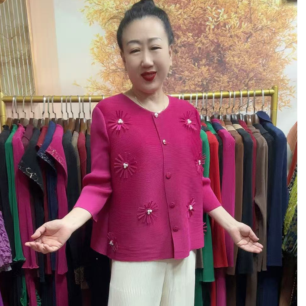 褶皱百搭圆领扣子设计感立体花衫