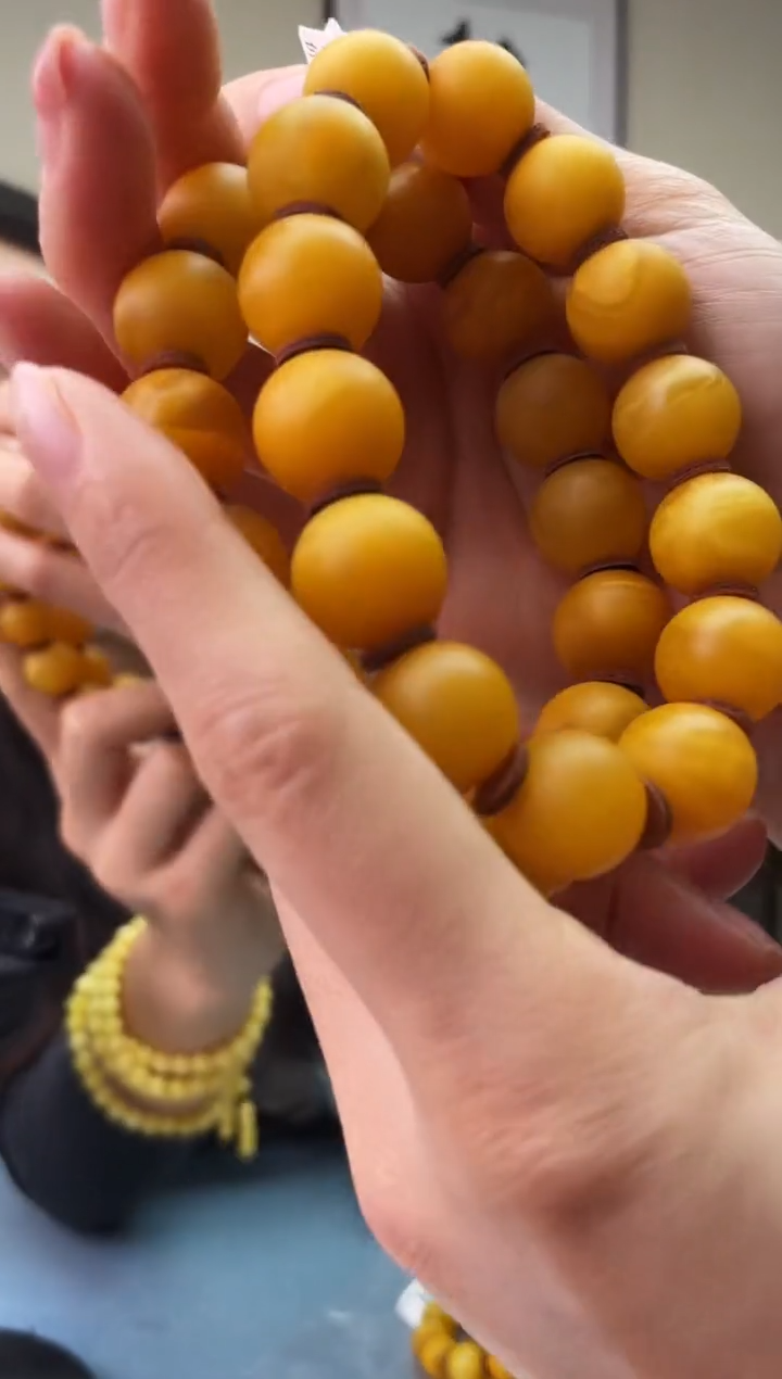 琥珀未镶嵌珠宝奇石T028 15假一罚十，多样性发一件