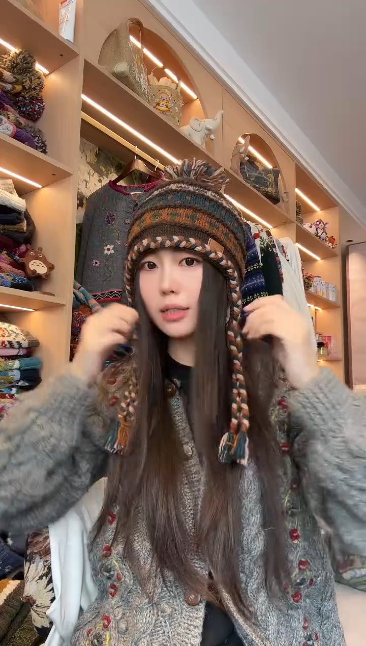 羊毛小辫护耳帽  