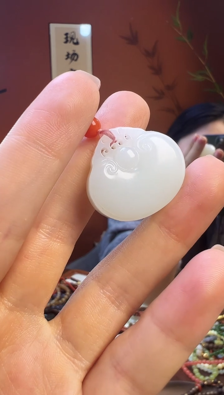 吊坠(不含链)未镶嵌和田玉俄白