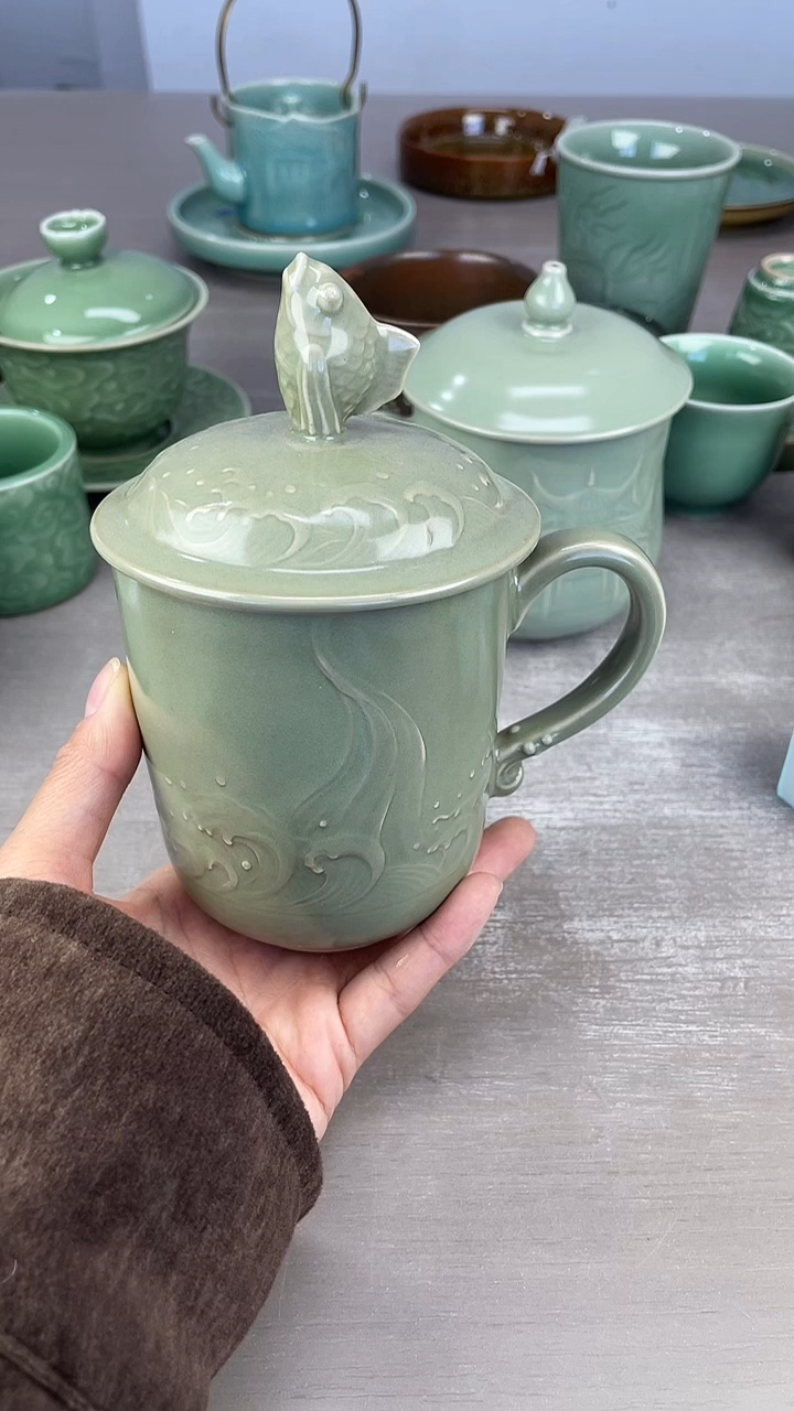 青瓷仓储福利清仓微瑕