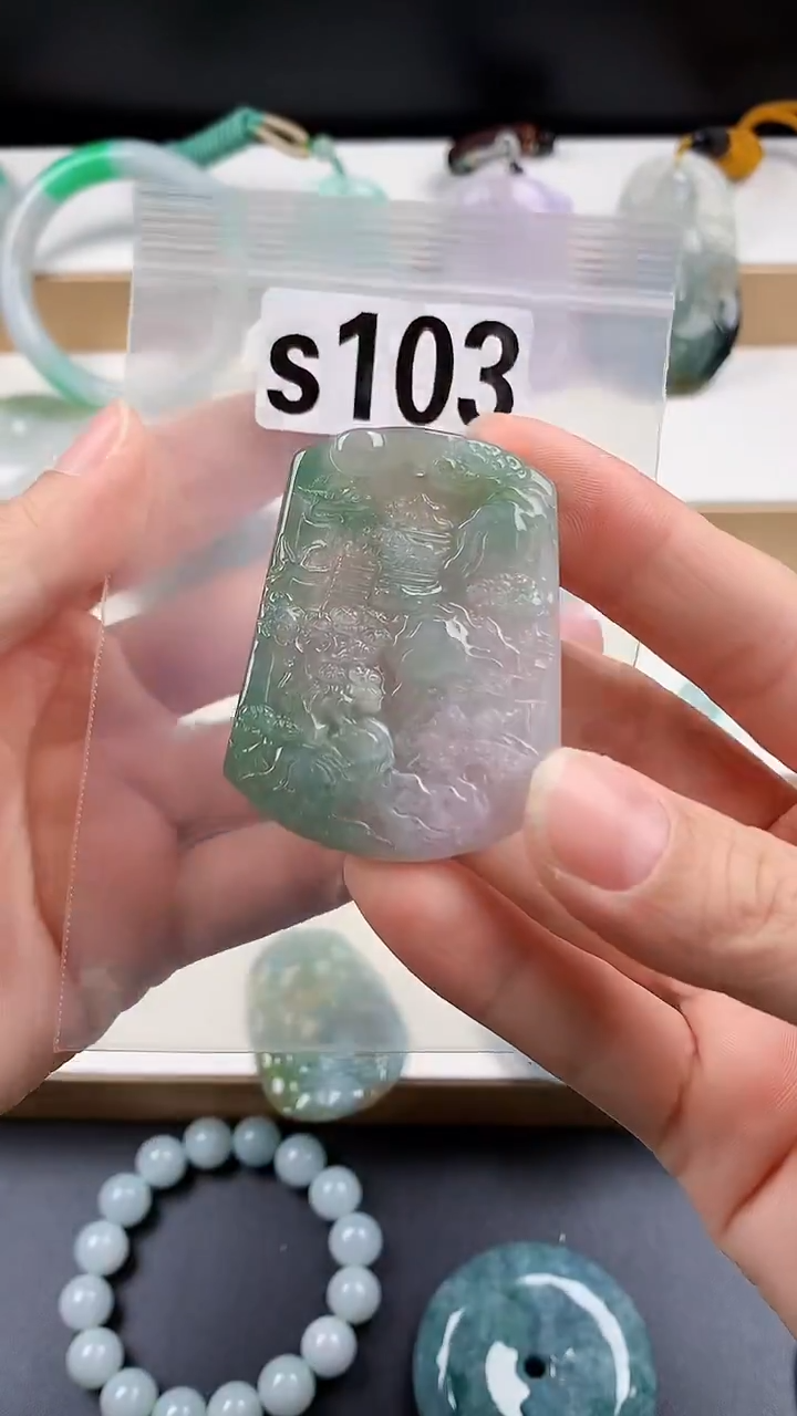 颈饰未镶嵌翡翠天然翡翠吊坠挂件