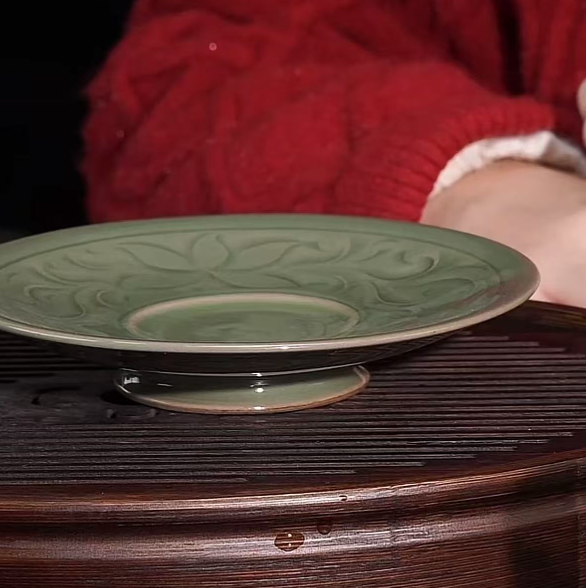 莲荷纹青瓷果点盘 微瑕