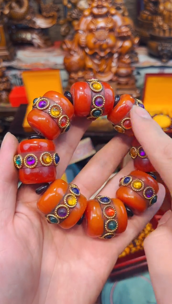 18K金镶嵌蜜蜡裸石W瑞哥专属高端精品19