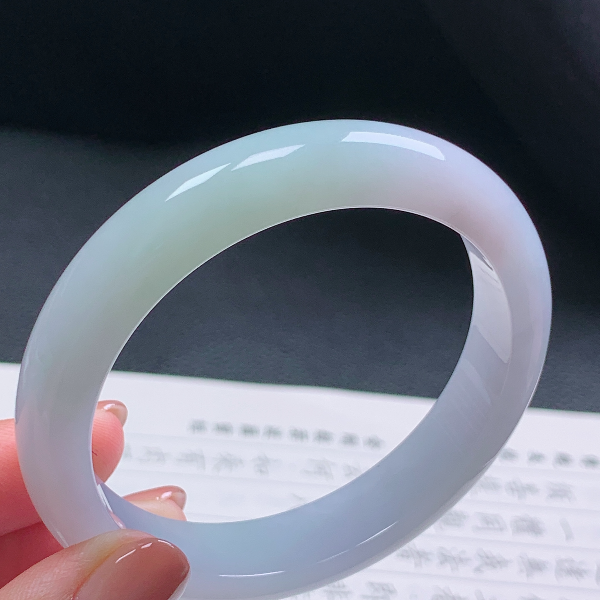 60圈天然翡翠A货老坑冰糯种淡春彩正圈手镯95女款平安镯翡翠色