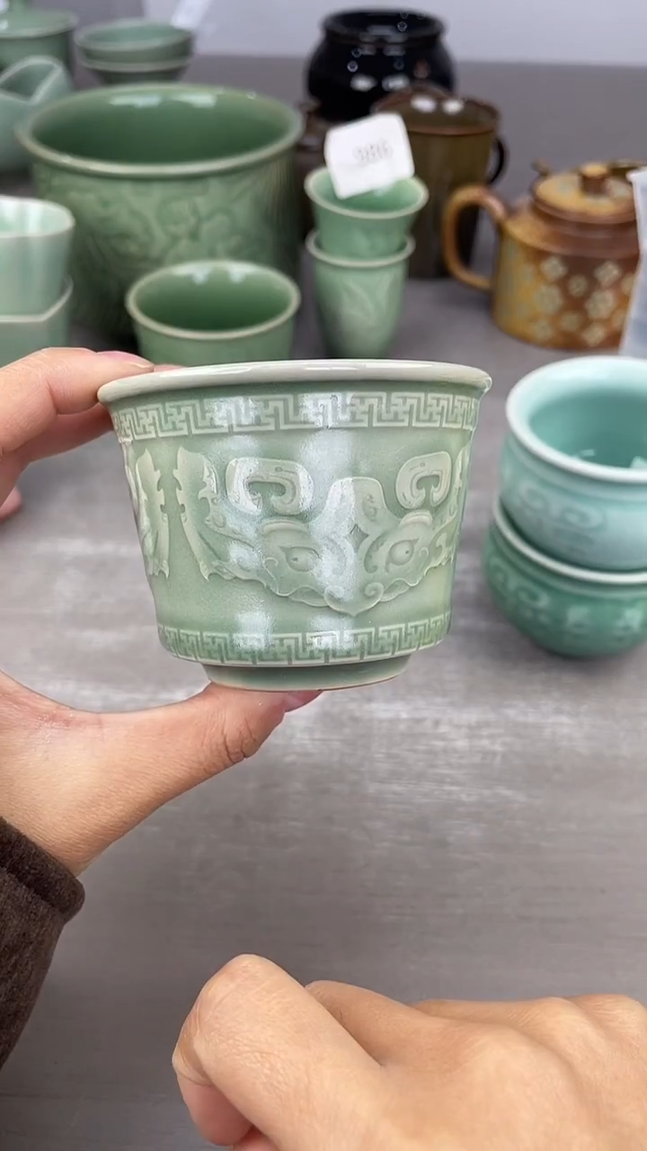 青瓷仓储清仓福利