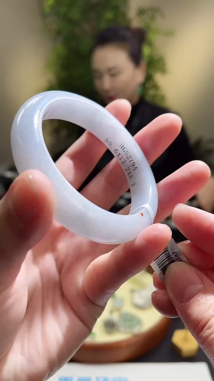 【闪购商品】翡翠手镯未镶嵌正圈