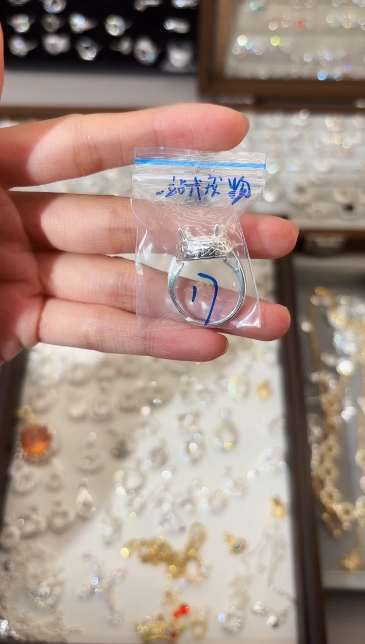 纯铜合成立方氧化锆淄****心戒指空托