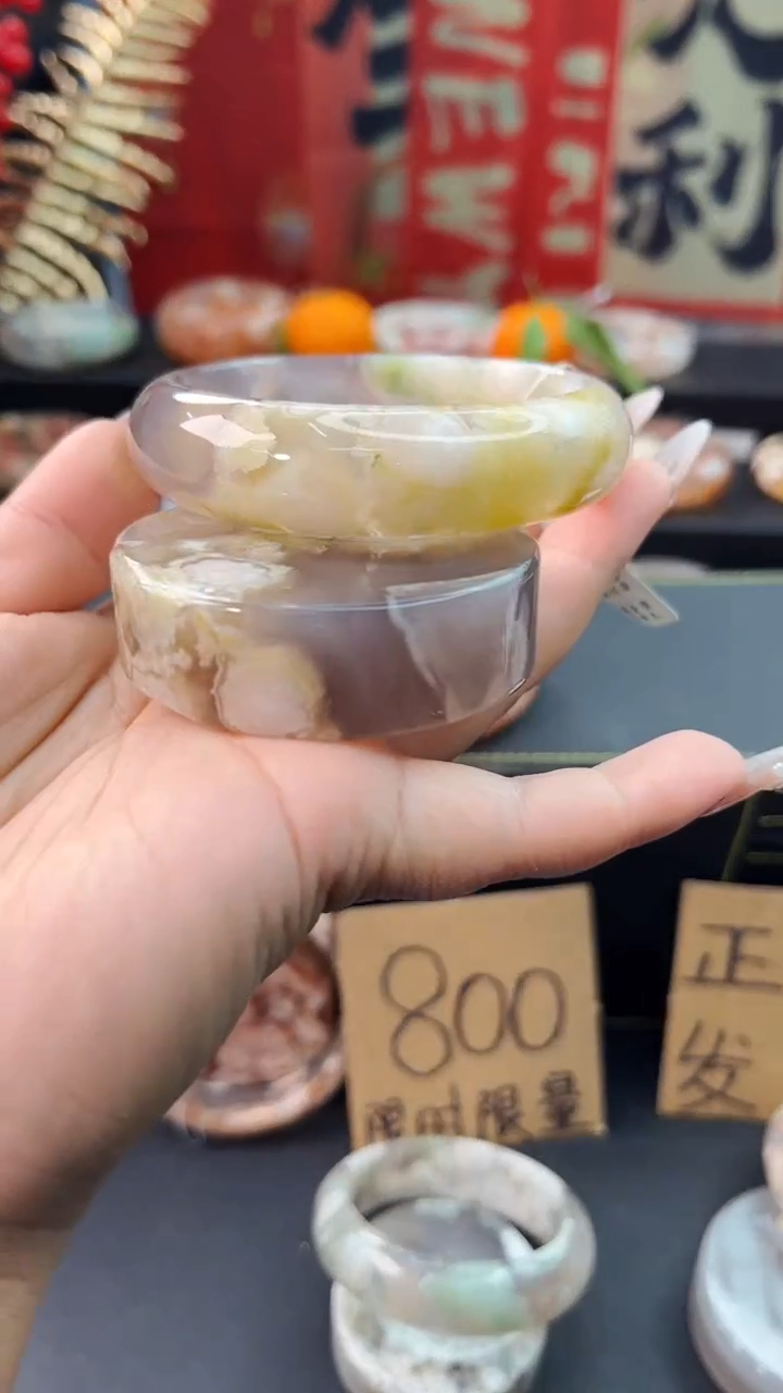 【闪购商品】石英质玉手镯未镶嵌赠送镯心（57圈口）