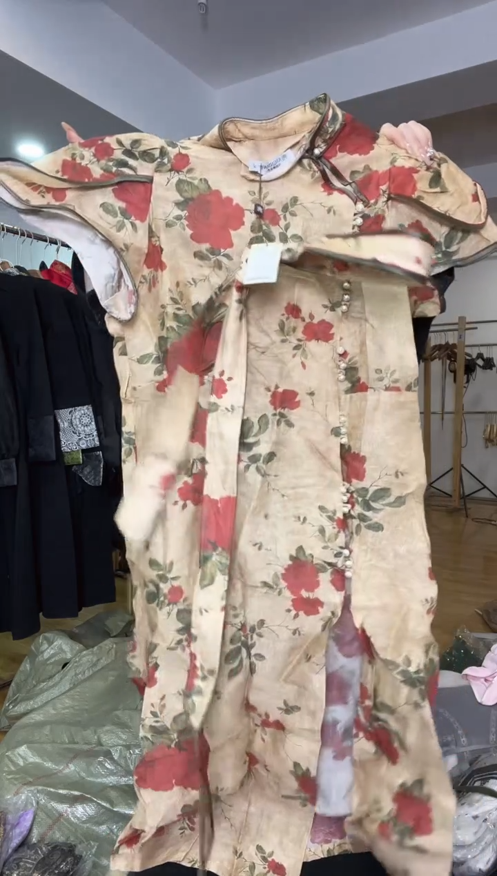 XL码      115-125斤   裙子