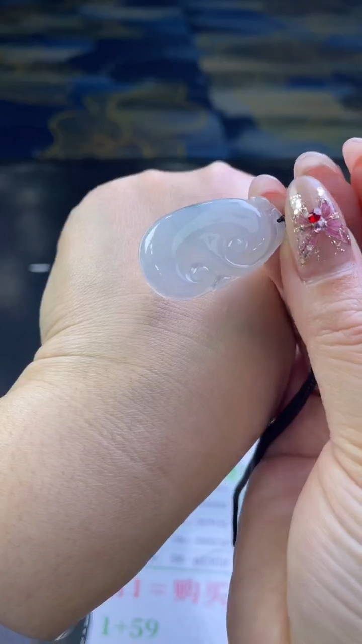 【闪购商品】翡翠颈饰未镶嵌颈饰