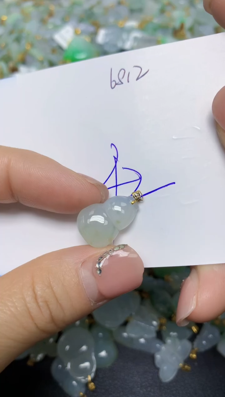 【闪购商品】翡翠挂件18K金镶嵌 天然翡翠A货