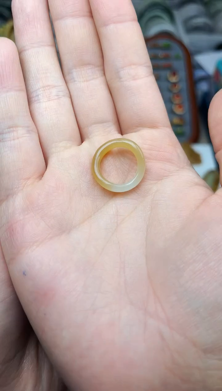 未镶嵌戒指和田玉糖白戒圈06