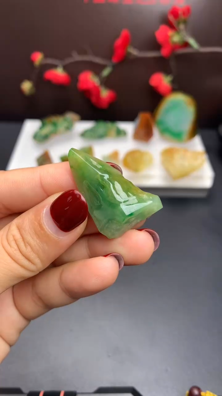 【闪购商品】定制翡翠未镶嵌           