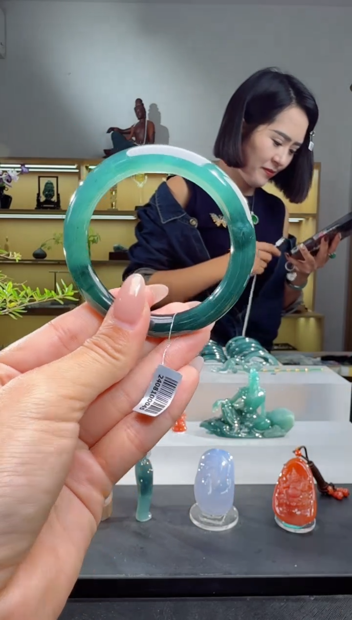 未镶嵌手镯翡翠52圈