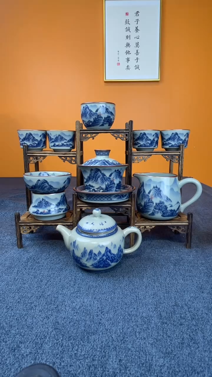 台****店红山水八件套+壶