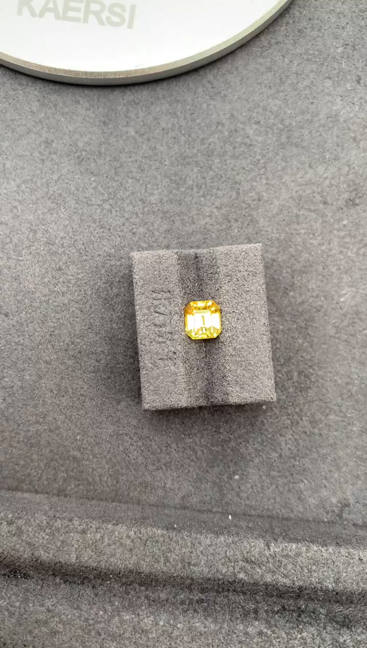 裸石彩色蓝宝石2ct黄蓝宝 定制 GE