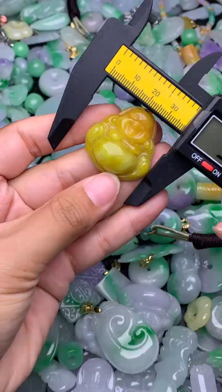 翡翠未镶嵌颈饰天然缅甸翡翠吊坠