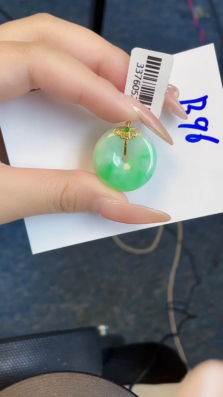 【闪购商品】翡翠颈饰18K金镶嵌00000000