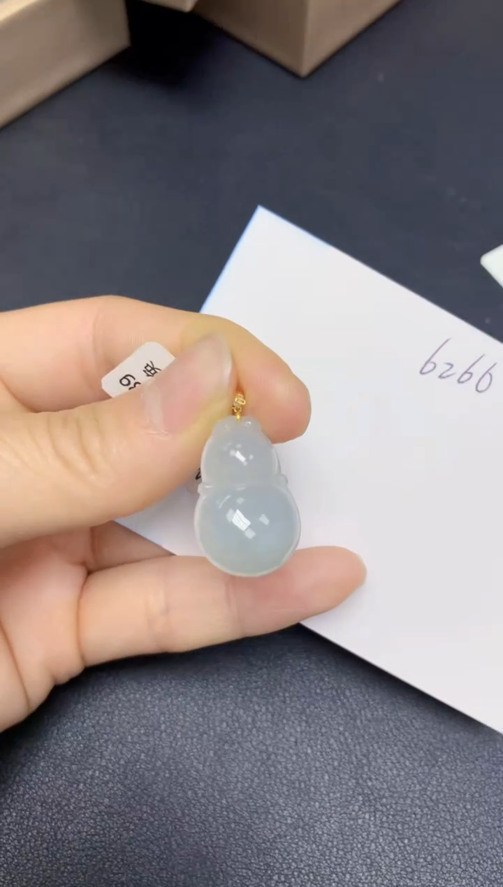 【闪购商品】翡翠挂件18K金镶嵌 天然翡翠A货