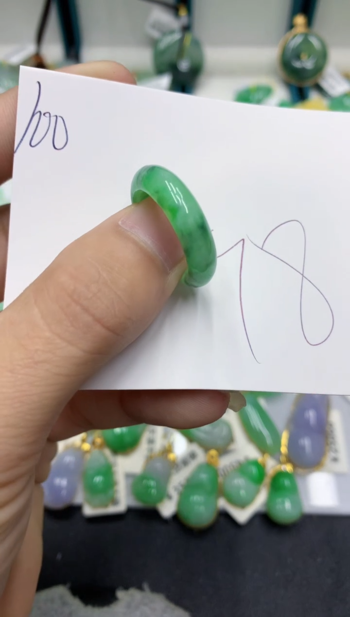 【闪购商品】翡翠颈饰未镶嵌翡翠