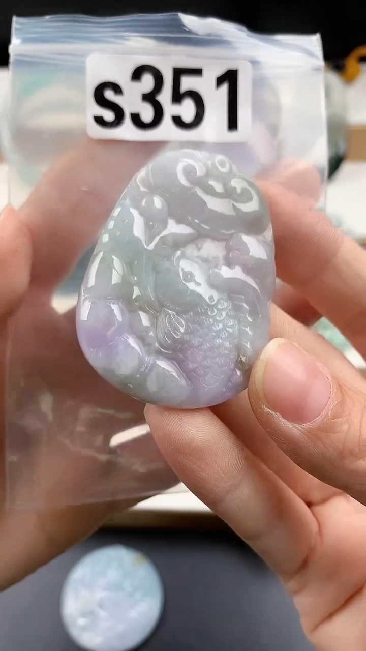 颈饰未镶嵌翡翠天然翡翠吊坠挂件