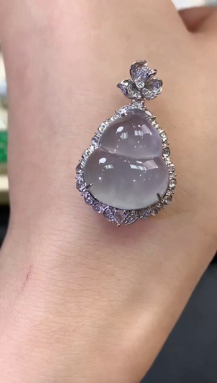 【闪购商品】翡翠吊坠(不含链)18K金镶嵌C31