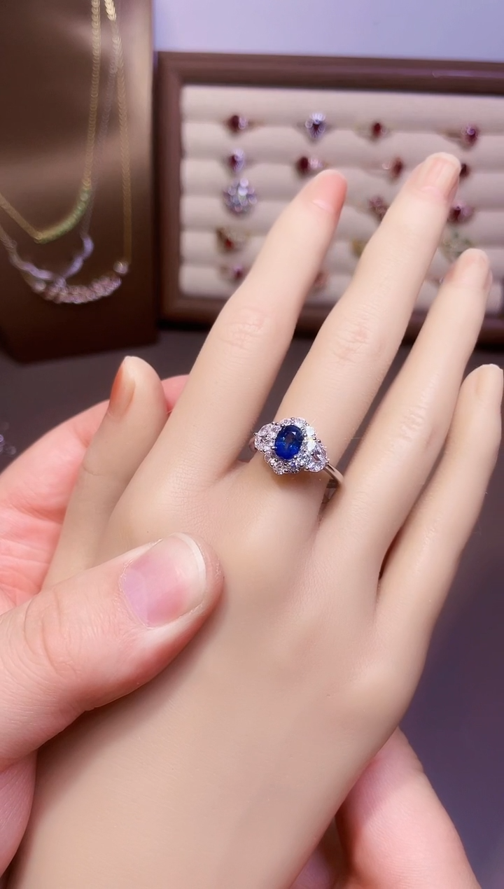 【闪购商品】蓝宝石戒指银S925镶嵌一枚