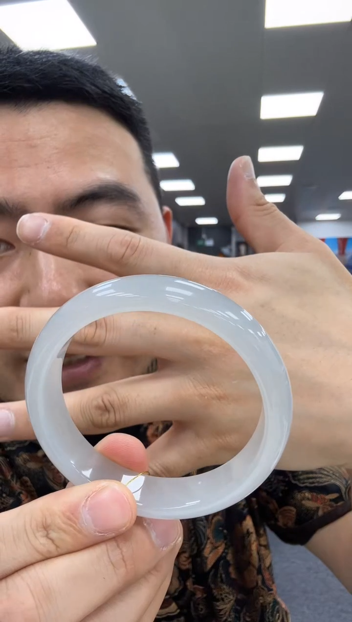 【闪购商品】和田玉手镯未镶嵌60  674