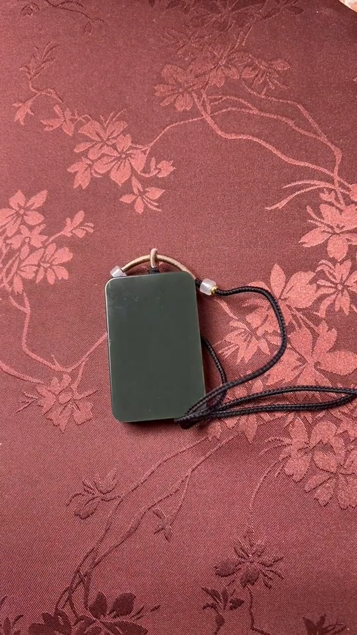 【闪购商品】和田玉吊坠(不含链)未镶嵌沙枣青无事牌JYMND50106-1