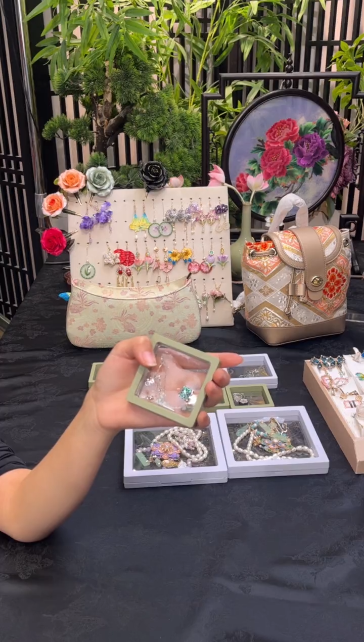 织绣喵非遗苏绣手工饰品