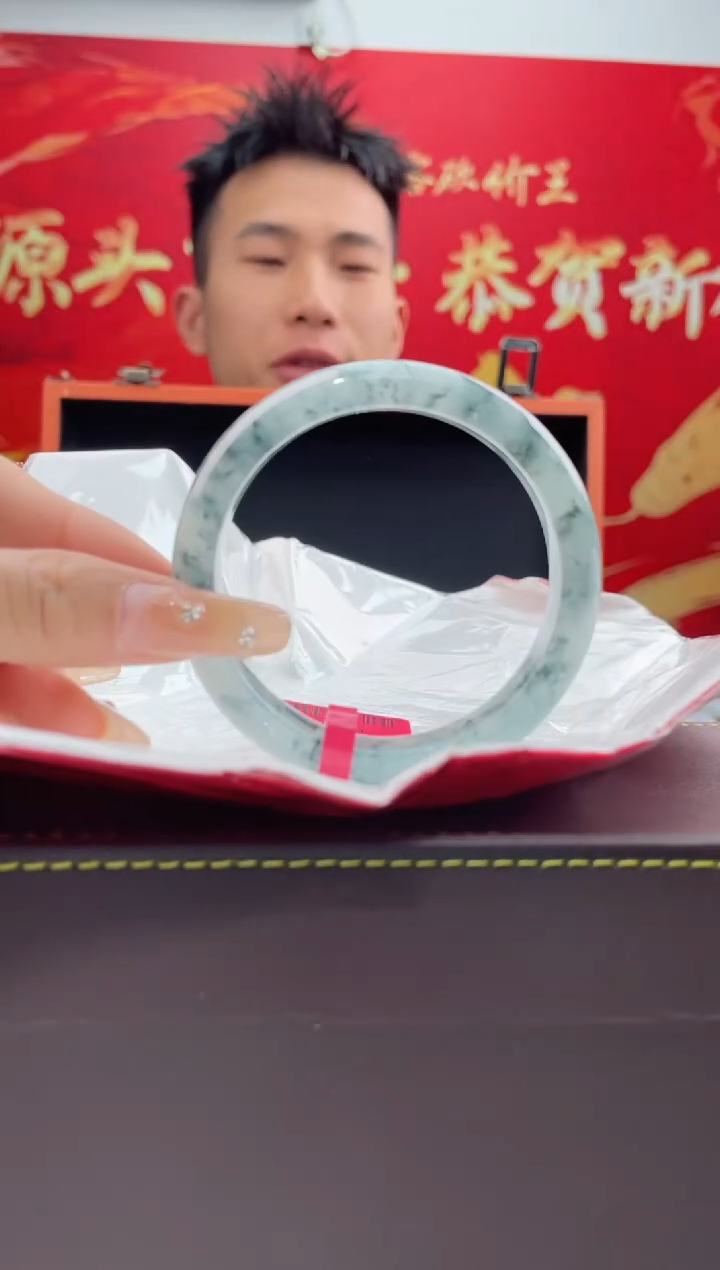 【闪购商品】翡翠手镯未镶嵌8翡翠手镯