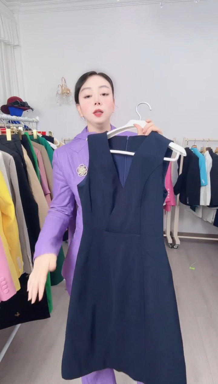 M码连衣裙（默认微瑕、不退不换）