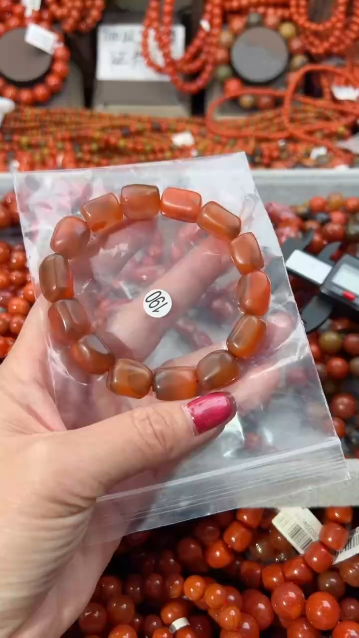 【闪购商品】南红玛瑙手串未镶嵌12+