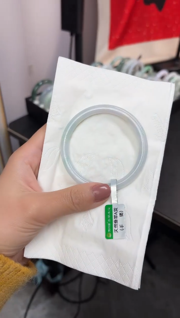 未镶嵌手镯翡翠翡翠18