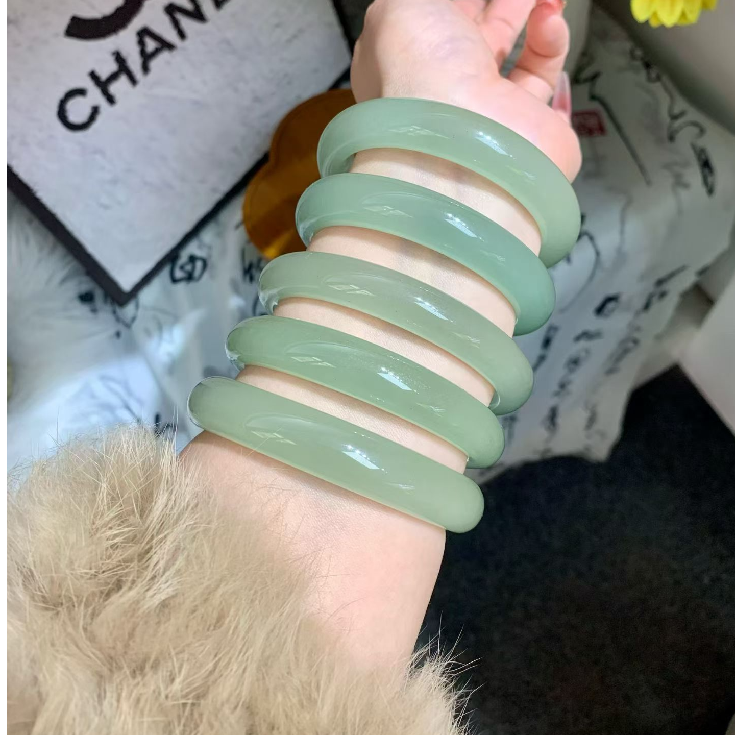 天然冰晴水东陵玉   微微瑕  微微瑕 看好在拍