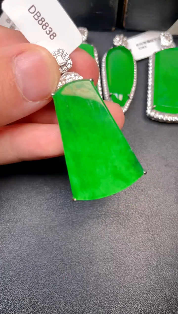 吊坠(不含链)银S925镶嵌翡翠吊坠