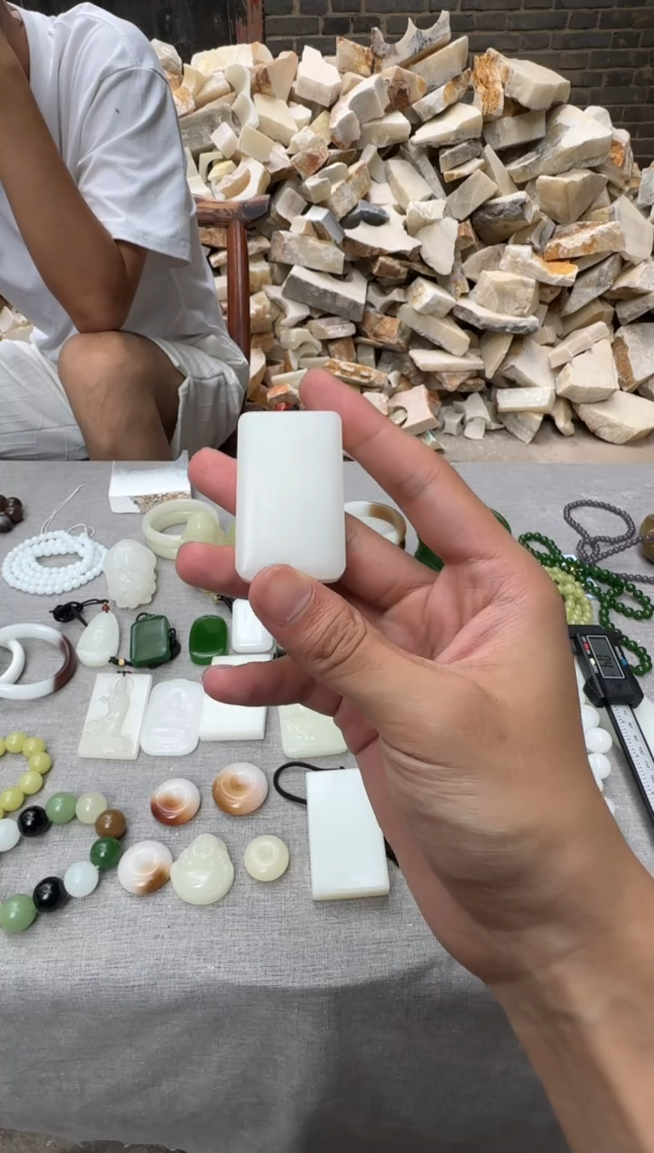 自**在盛佳选珠宝时尚百搭