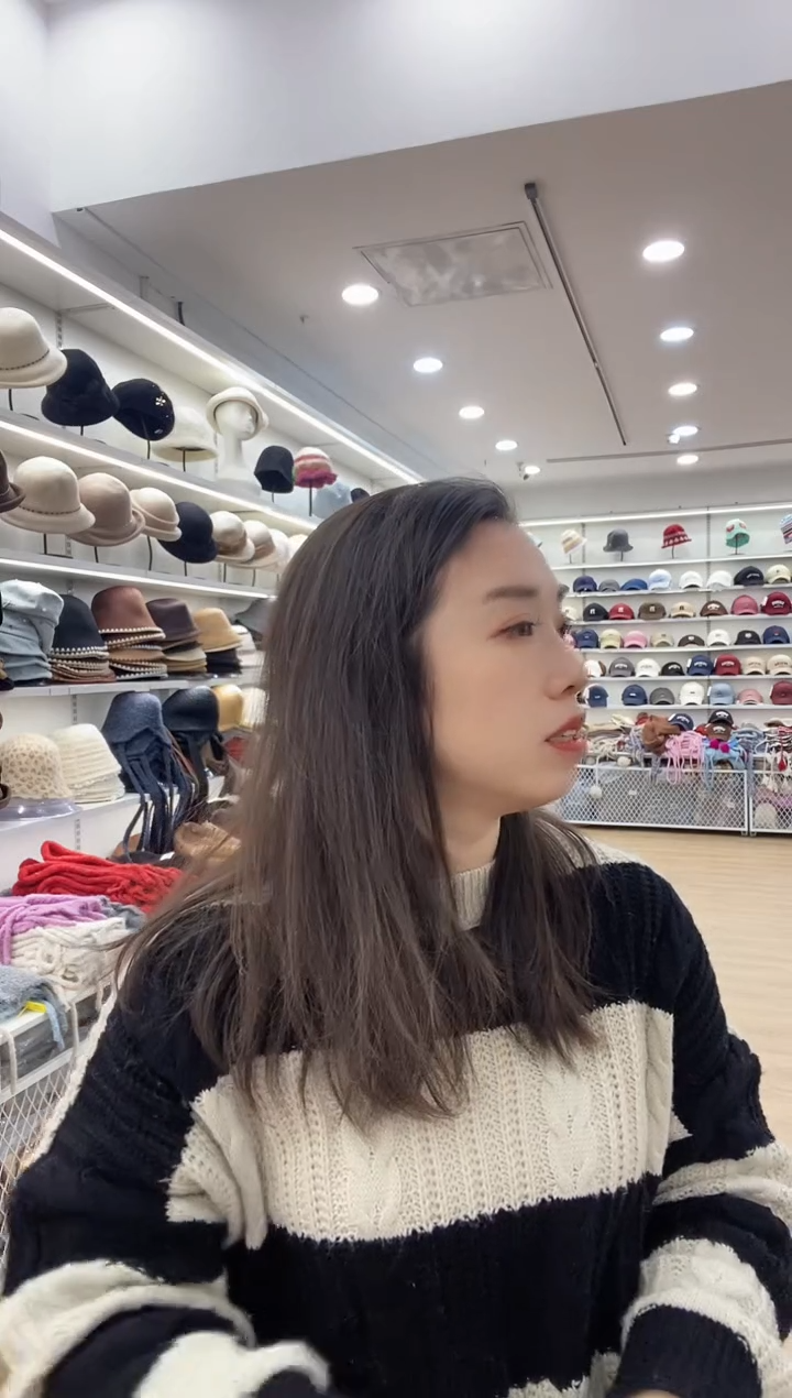 涤纶（聚酯纤维）黑色R棒球帽