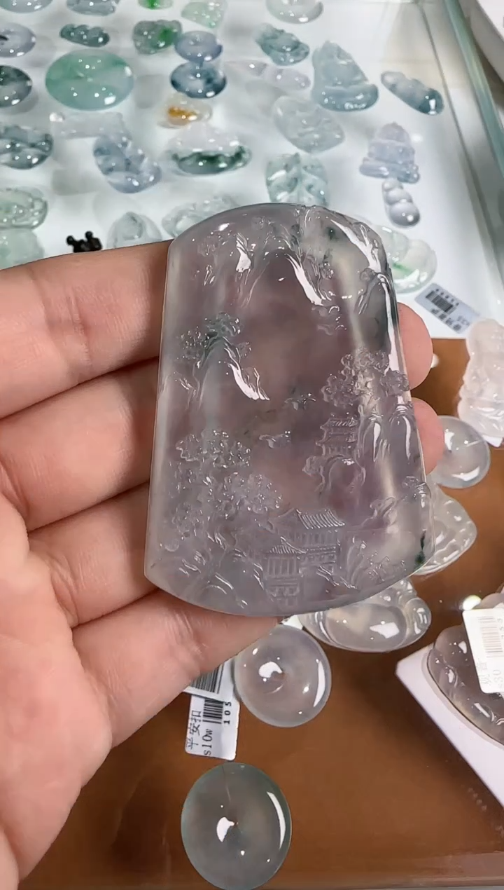 【闪购商品】翡翠吊坠(不含链)未镶嵌··