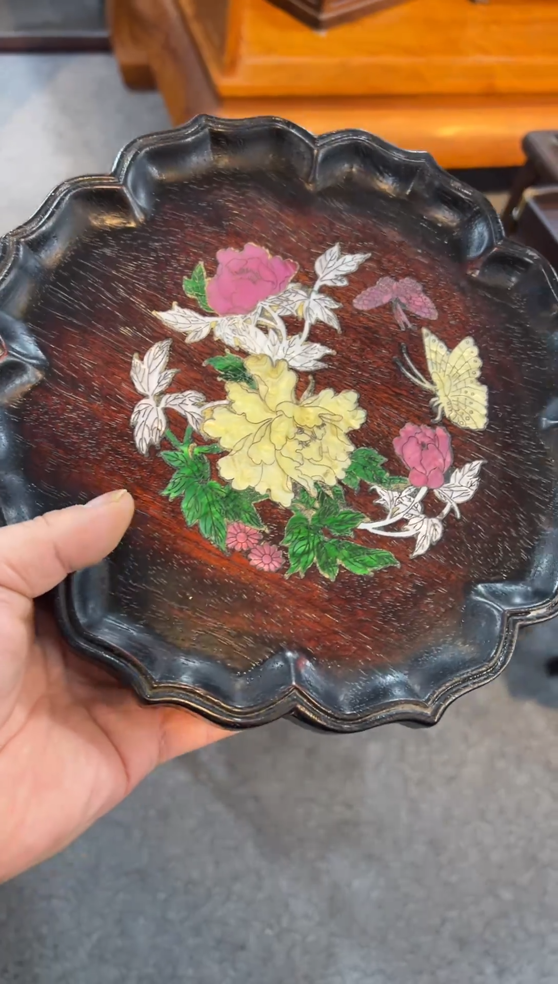 木木头款紫檀圆形镶嵌花鸟茶盘