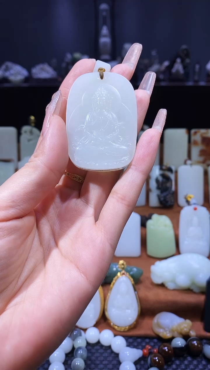 【闪购商品】和田玉吊坠(不含链)未镶嵌 