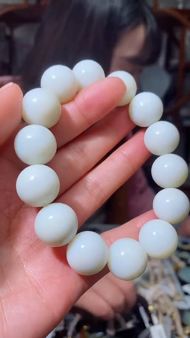 【闪购商品】和田玉手串未镶嵌卡16