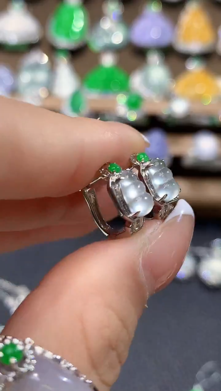 18K金镶嵌翡翠耳饰D5