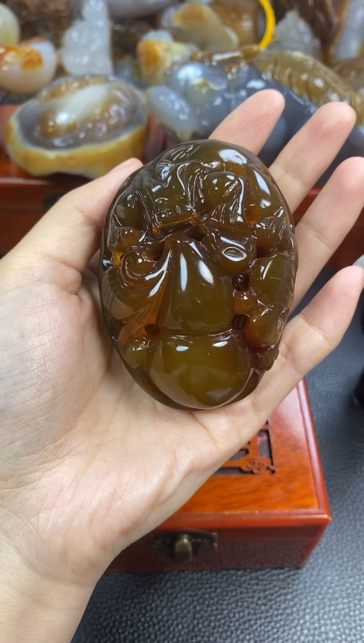 未镶嵌手把玛瑙/玉髓钟*1