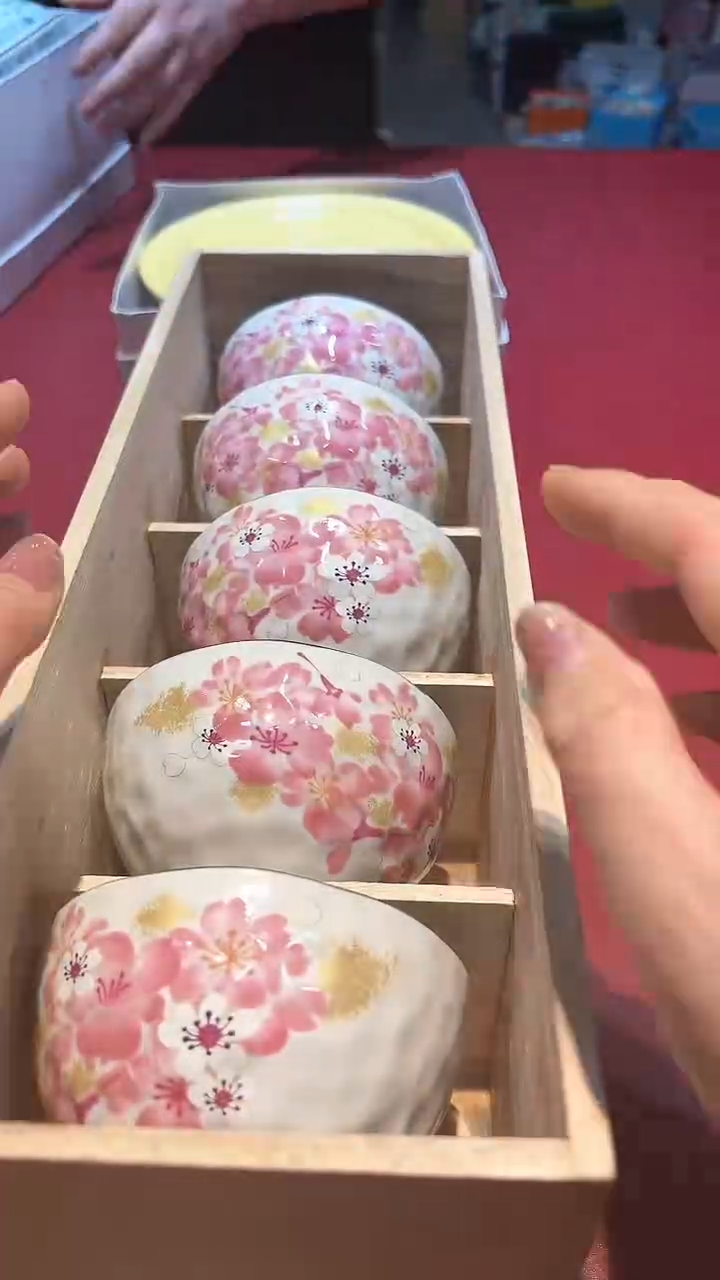 【闪购商品】瓷片锅碗瓢盆一件不剩