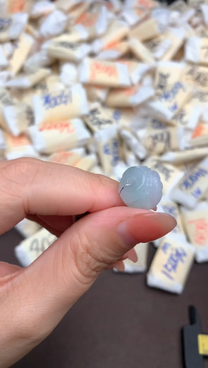 翡翠挂件未镶嵌一