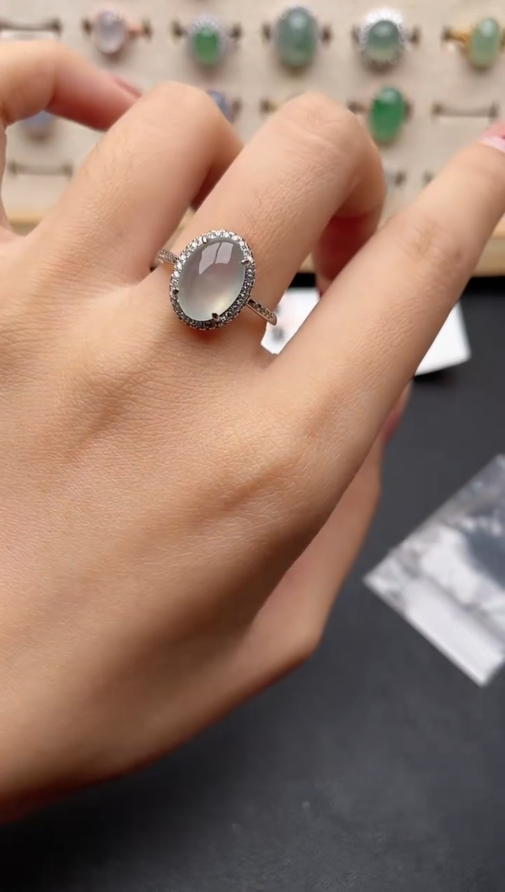 【闪购商品】翡翠戒指银S925镶嵌一物一证一礼盒