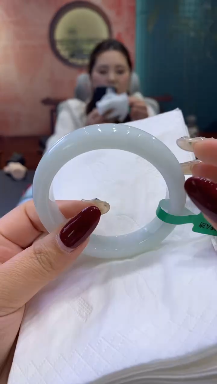 【闪购商品】翡翠手镯未镶嵌多人0017234