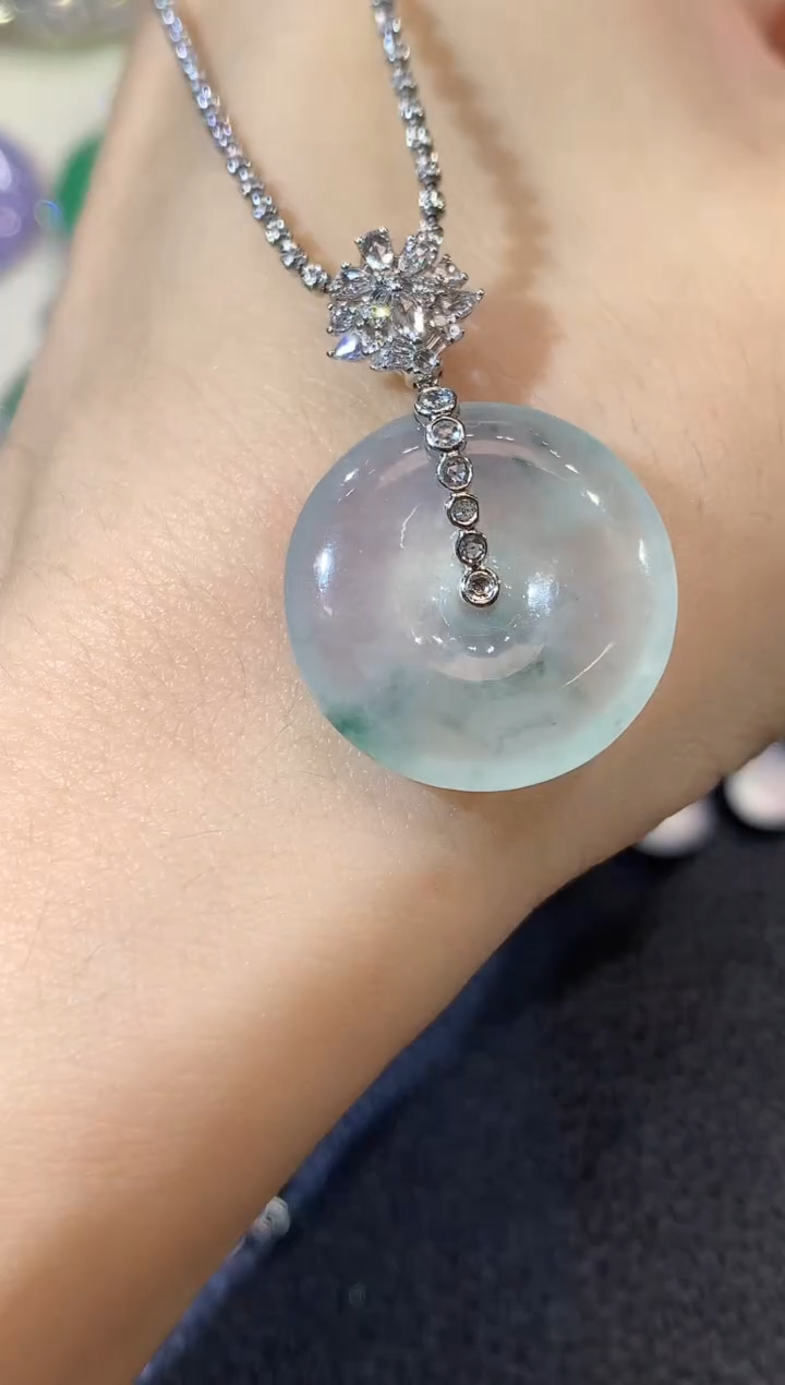 吊坠(不含链)18K金镶嵌翡翠D15